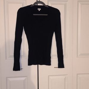 Long-sleeved ribbed shirt